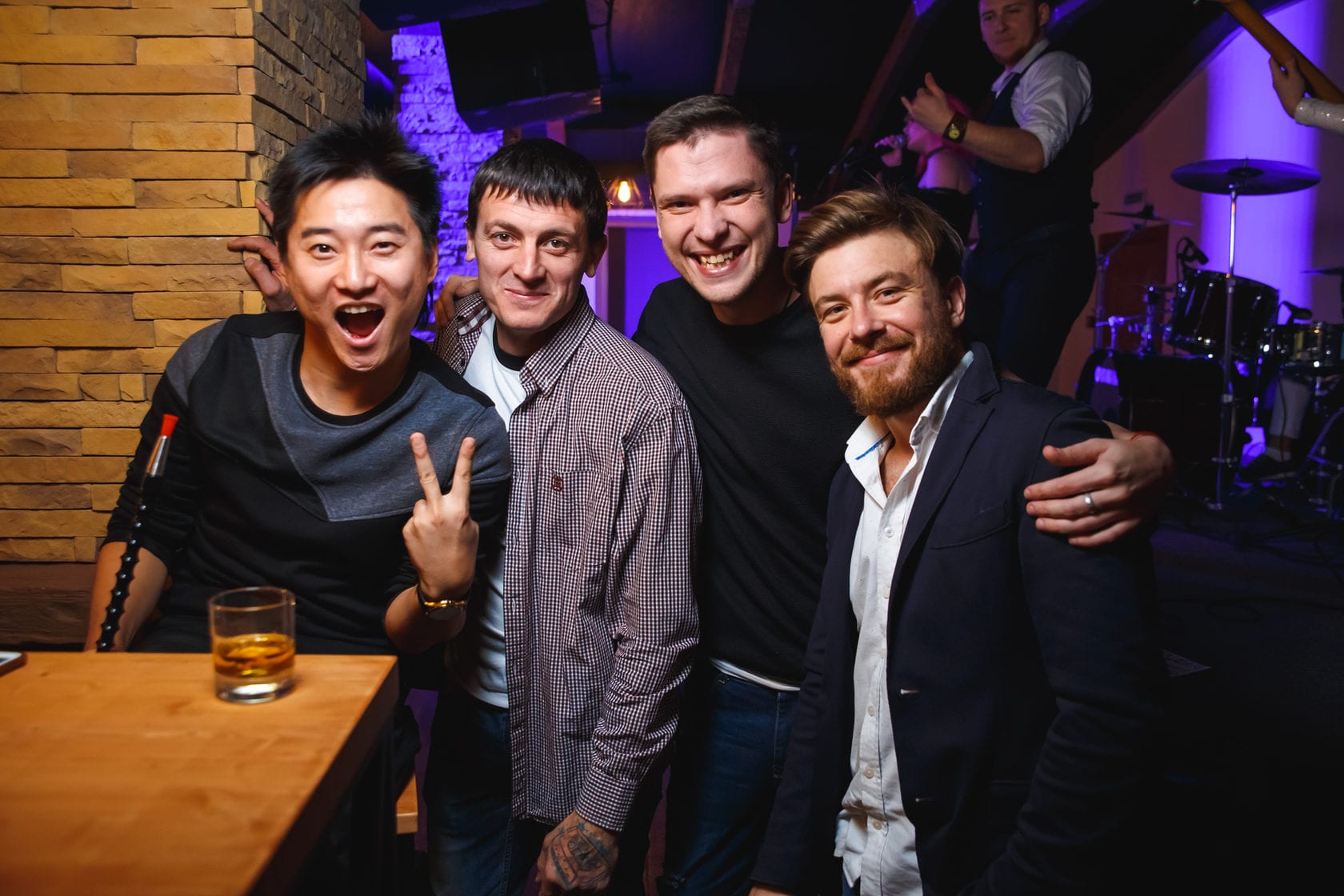 Гости на вечере в ресторане PARK