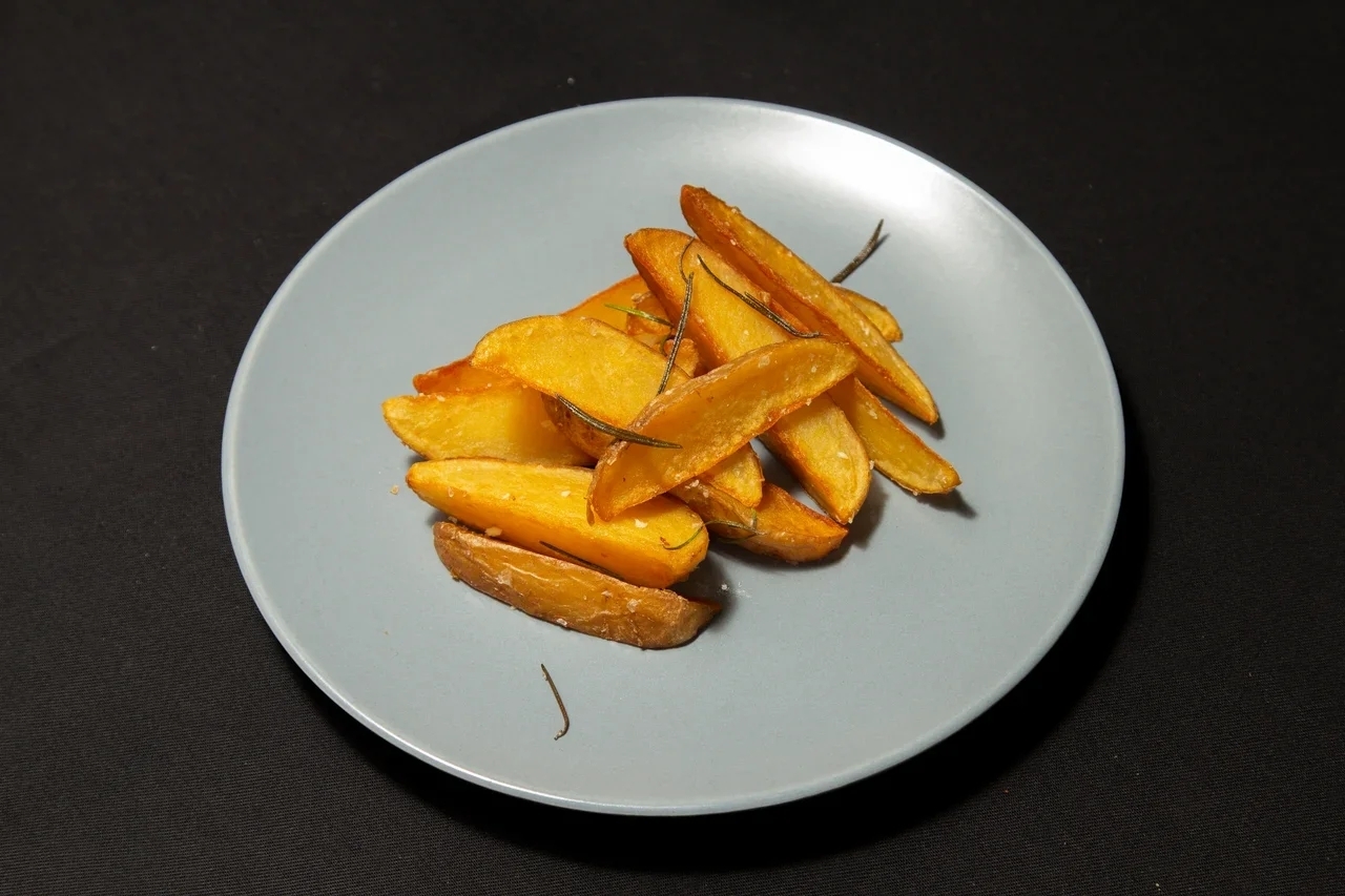 Пряные картофельные дольки