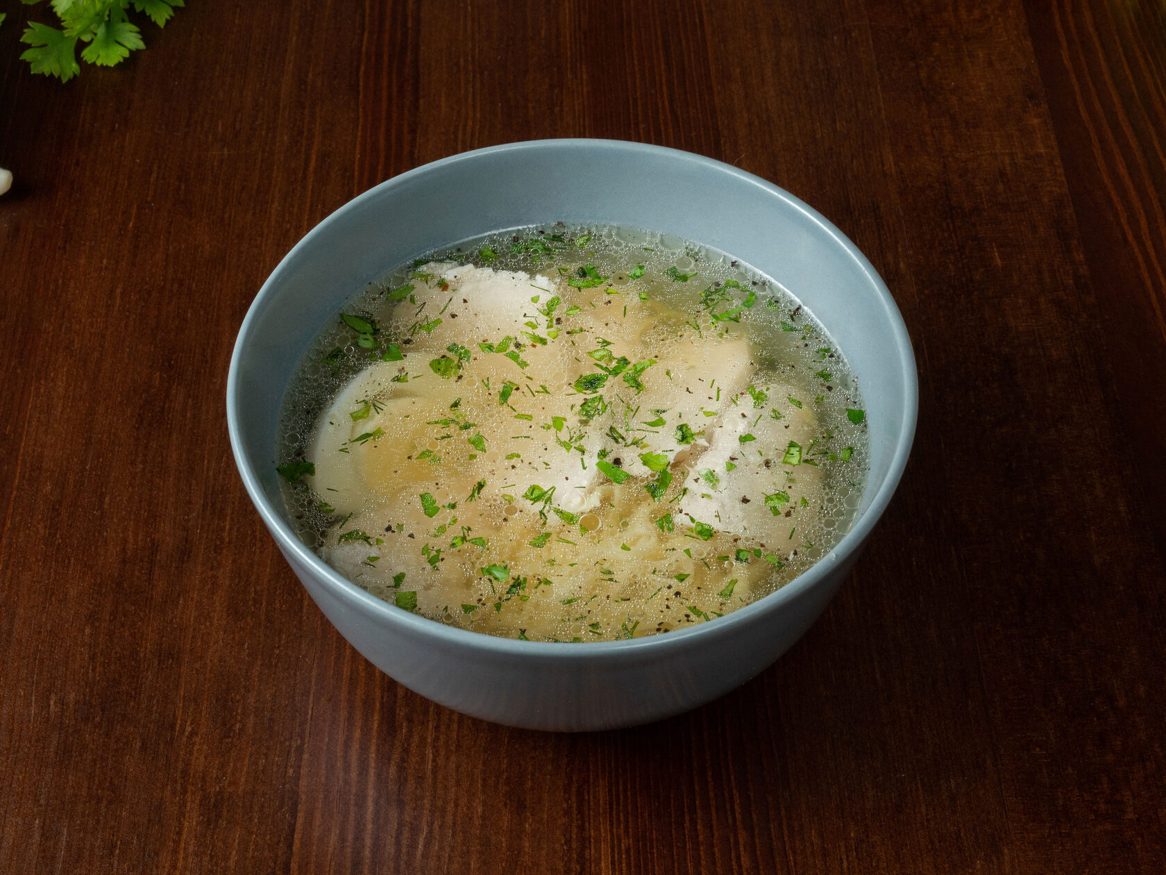 Куриный суп с домашней лапшой